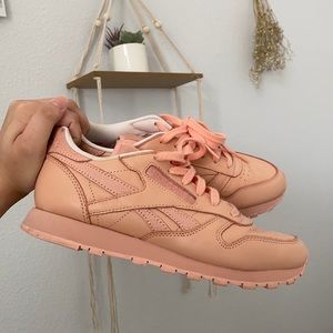 Reebok Classics- Pink Coral
